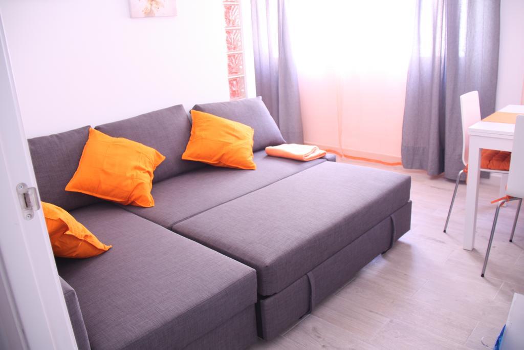 Apartamento Orange Triana Centro เซบีญา ภายนอก รูปภาพ