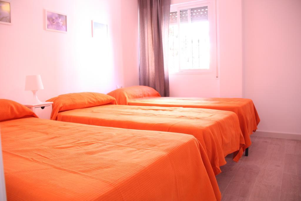 Apartamento Orange Triana Centro เซบีญา ภายนอก รูปภาพ