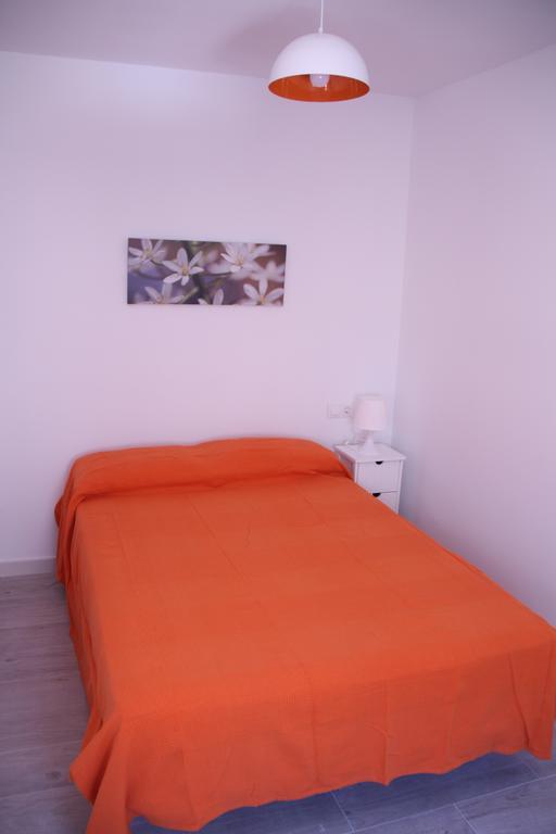 Apartamento Orange Triana Centro เซบีญา ภายนอก รูปภาพ